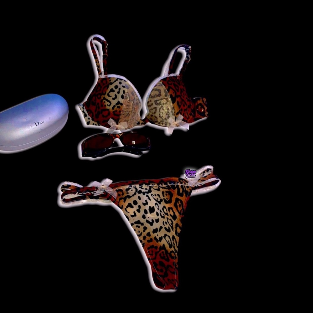 Dior John Galliano 2000s Archive Gambler Collection
Ombré Leopard Lingerie Set - Picture 2 of 16